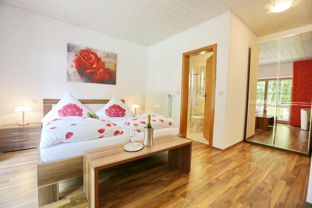 Landhotel Villa Moritz Garni Oberahr Habitación foto