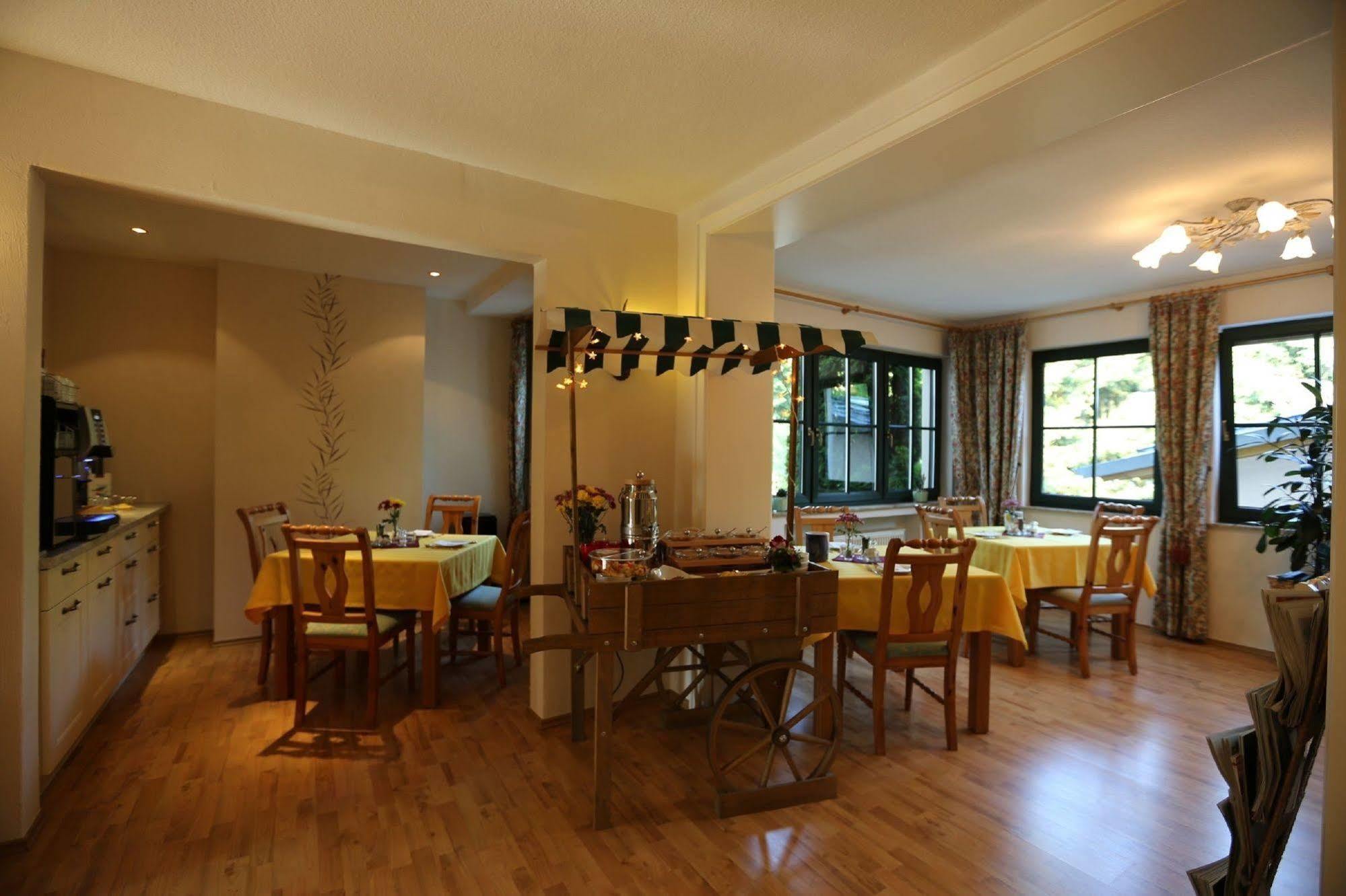 Landhotel Villa Moritz Garni Oberahr Exterior foto